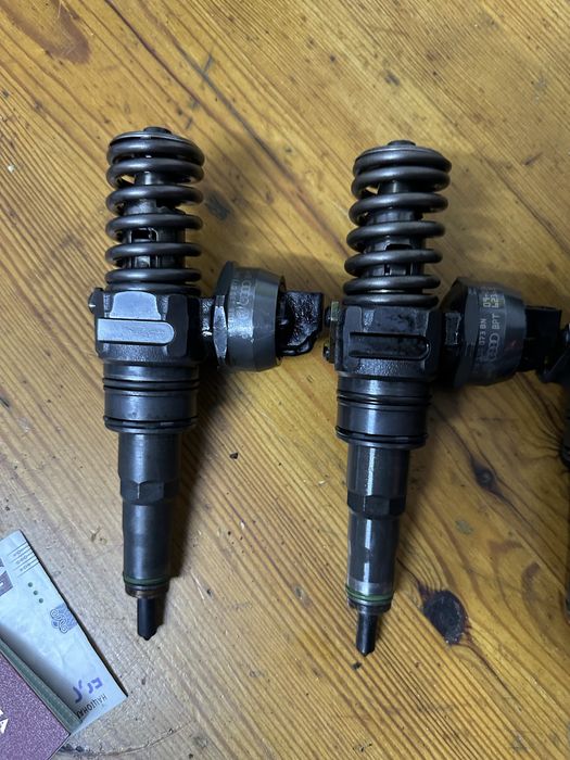 Насос форсунка фольцваген т5 caddy passat sharan golf 1.9