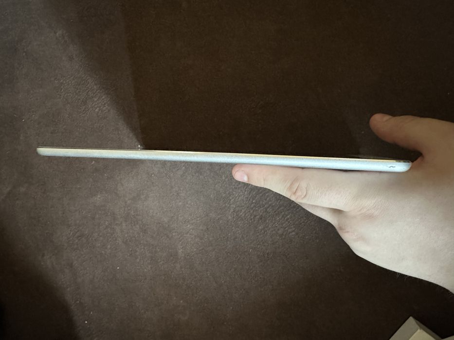 Ipad air 2 в хорошем состоянии