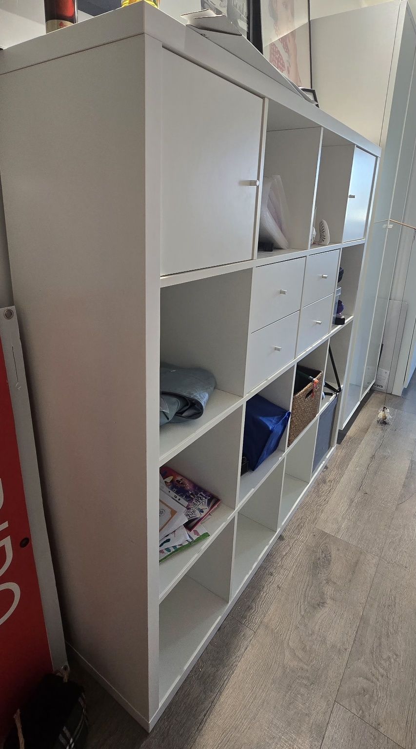 Estante branca IKEA KALLAX