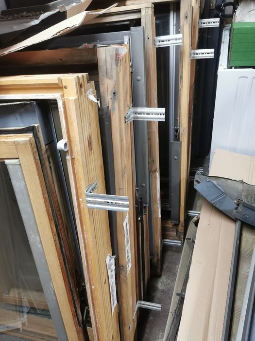 Okna dachowe velux z demontażu 78x114 z opierzeniem