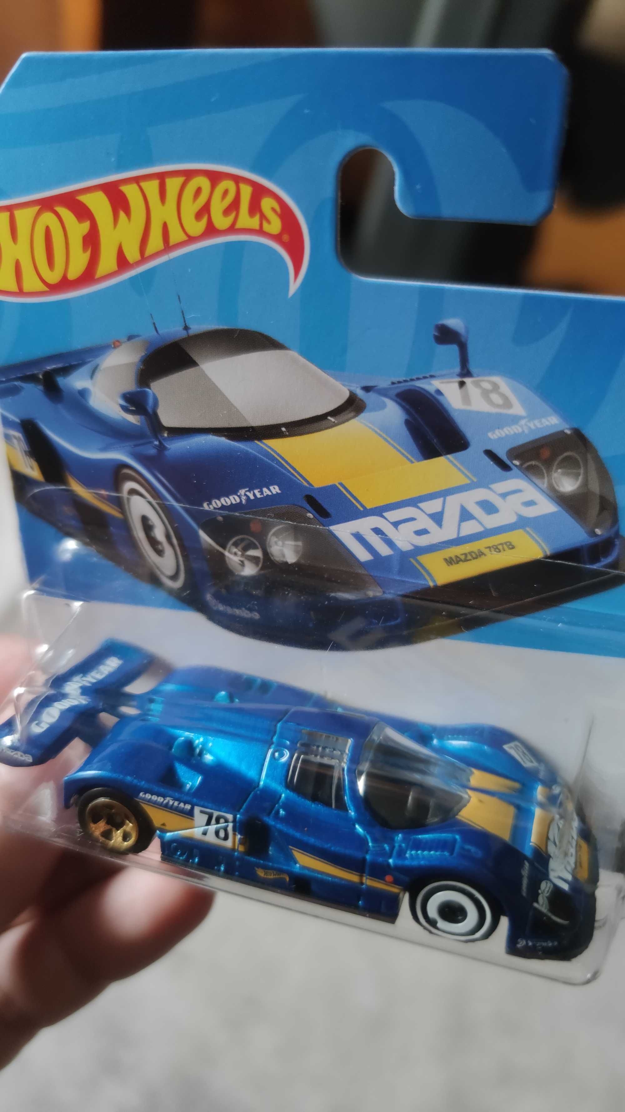Hot Wheels Mazda 787B Retro Racers