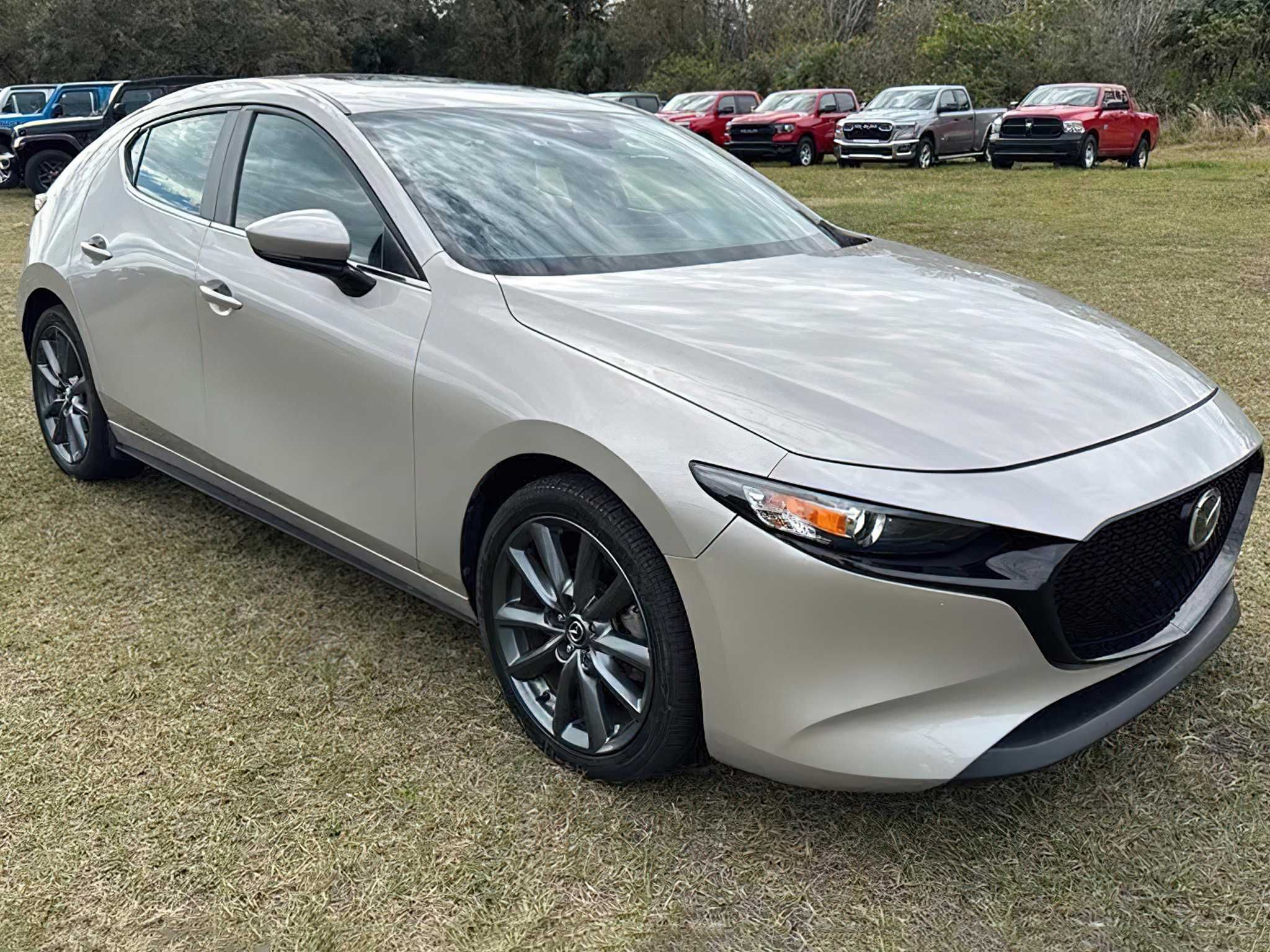 Mazda 3     2022