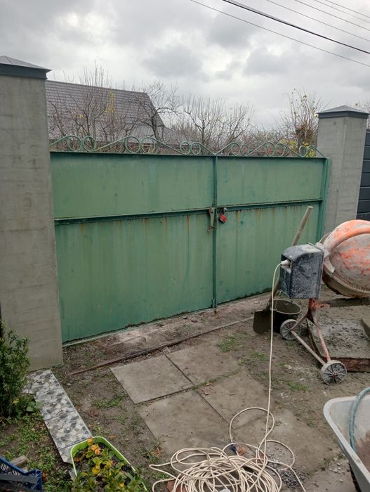 Продам ворота распашные, металл 5 Ка.