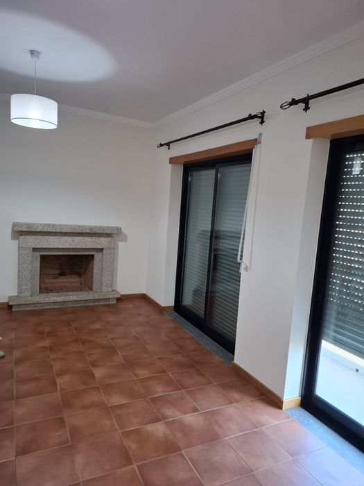 Aluga-se apartamento T2 em Viseu na Quinta D'El Rei