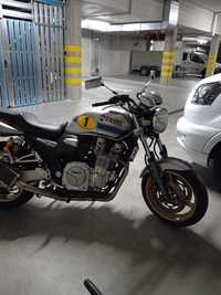 Yamaha XJR 1300 dobrze utrzymany