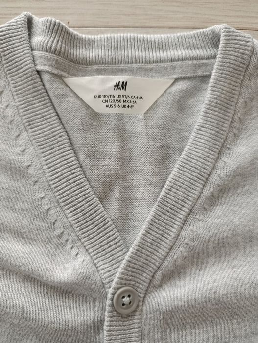 Sweterek h&m chłopięcy 110/116