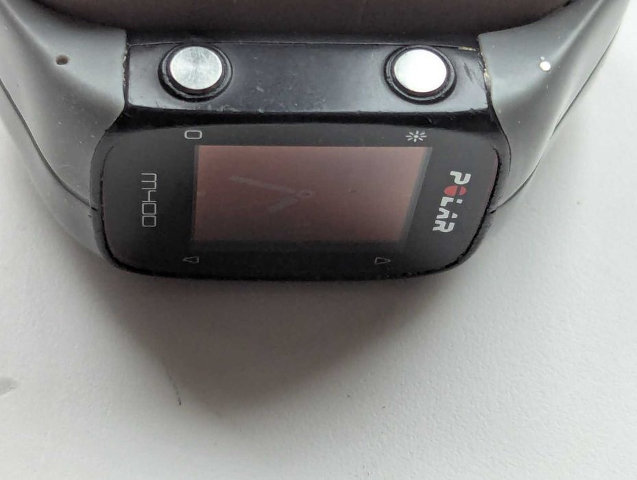 спортивные часы Polar M400 BLK HR