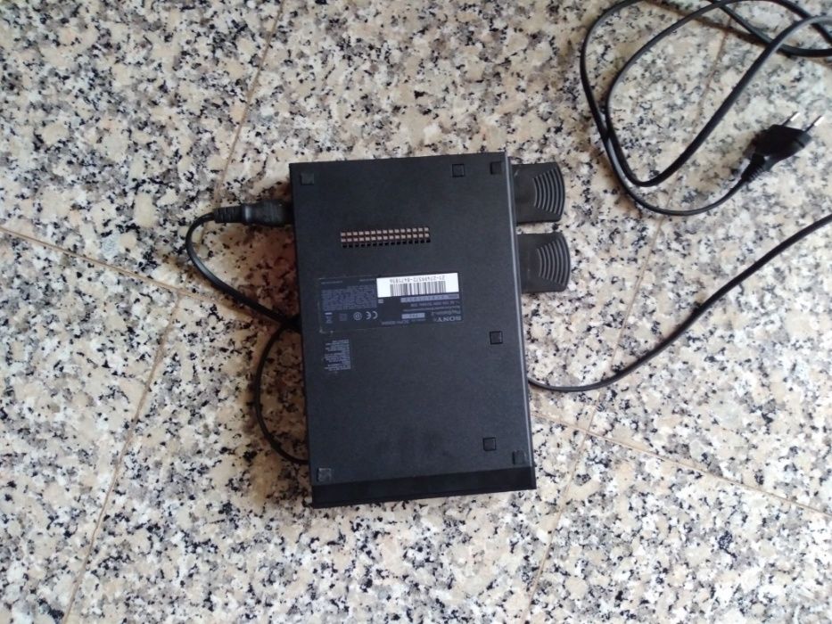 PlayStation 2 + 21 Jogos +2 comandos + 2 micros + 2 Cartões de Memoria