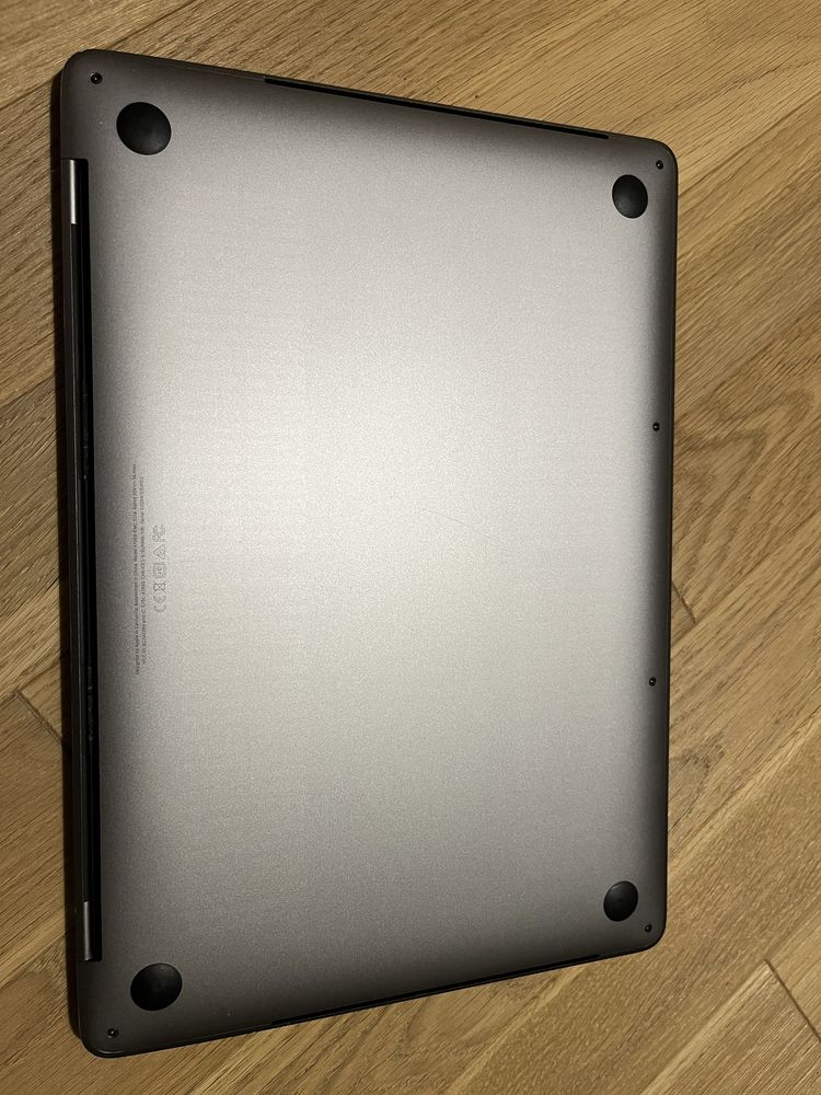 Macbook Pro 13 A1989 Mid-2018 - 16GB RAM / 1TB SSD