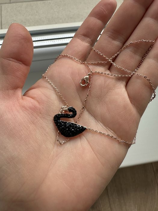 Подвеска на шею лебедь