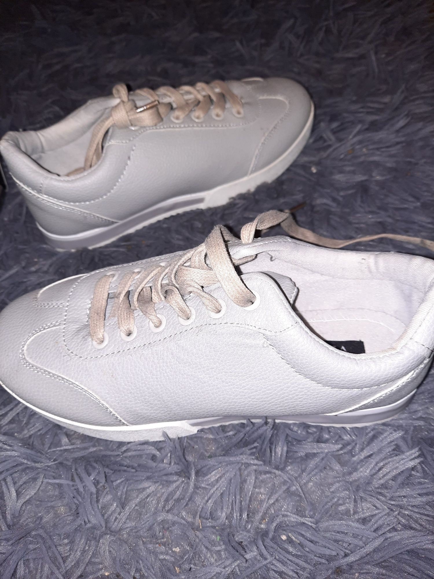 szary buty rozmiar 37,5