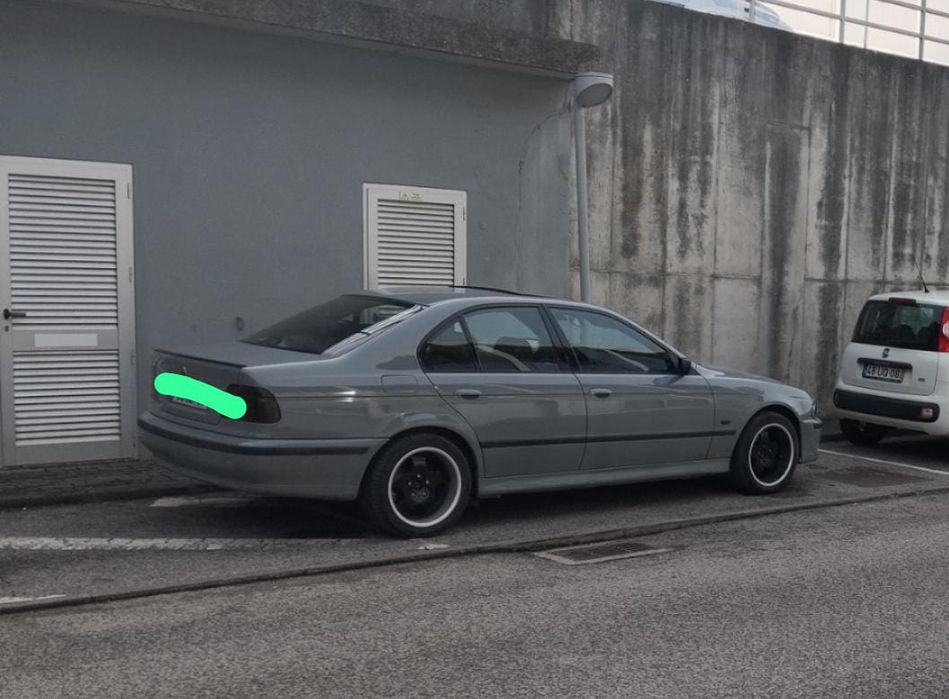 BMW e39  1999 bem estimado