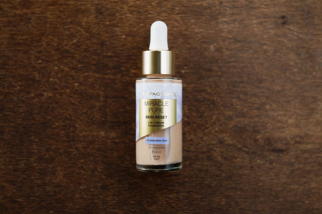 Max Factor podkład Miracle 2In1 Serum