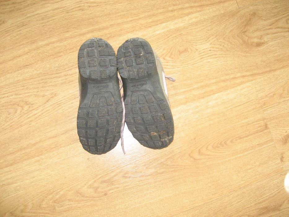 Buty trekkingowe na każdą porę roku w góry i do lasu rozm.34