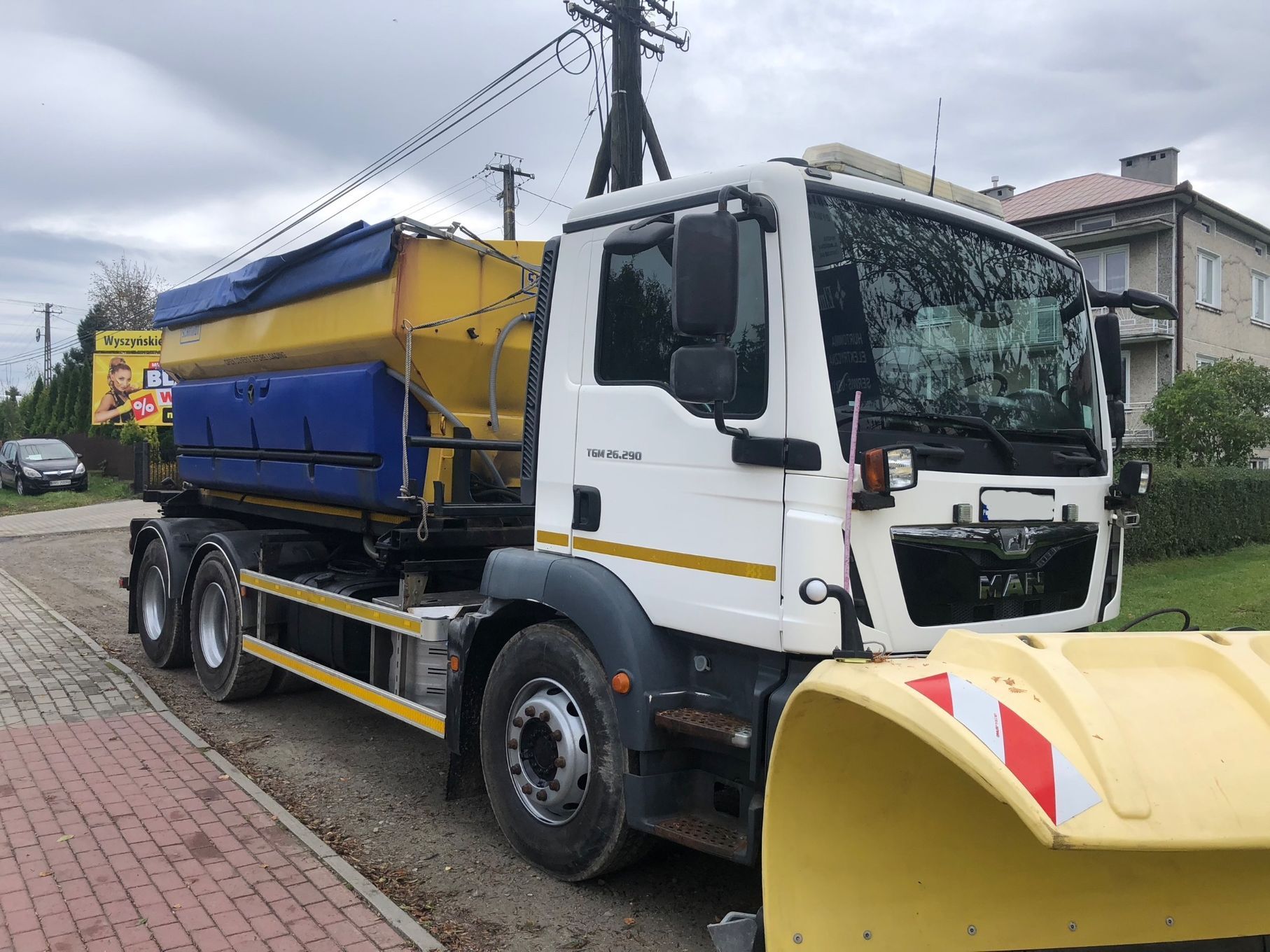 MAN TGM 26.290 PIASKARKA SOLARKA SCHMIDT STARTOS II EURO 6  MAN TGM 26.290 6x4 Piaskarka solarka  Schmidt Stratos II Pług ECON
