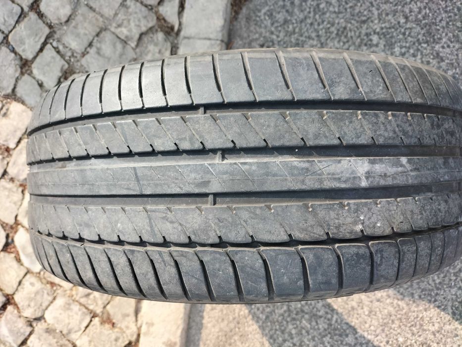 Pneus R17 (r16,r14) ler descrição.