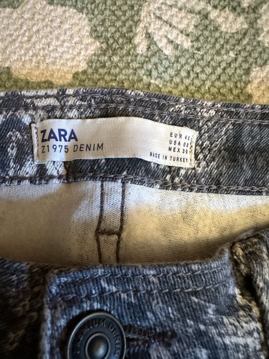 Calças Zara padrão cobra, tamanho XL