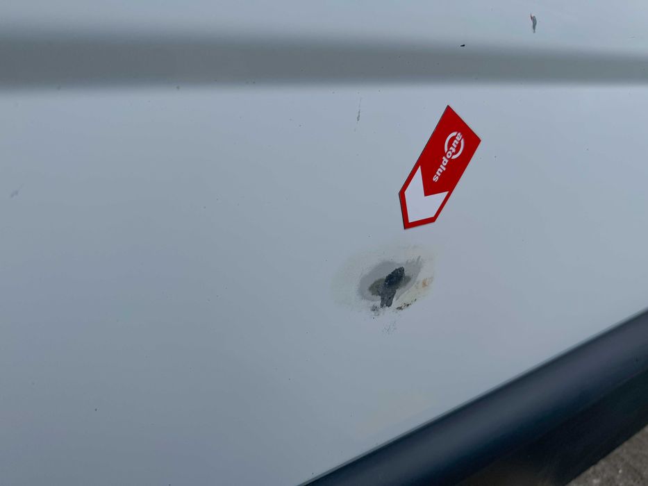 Двері передні ліві водійські Рено Трафік 2\Віваро