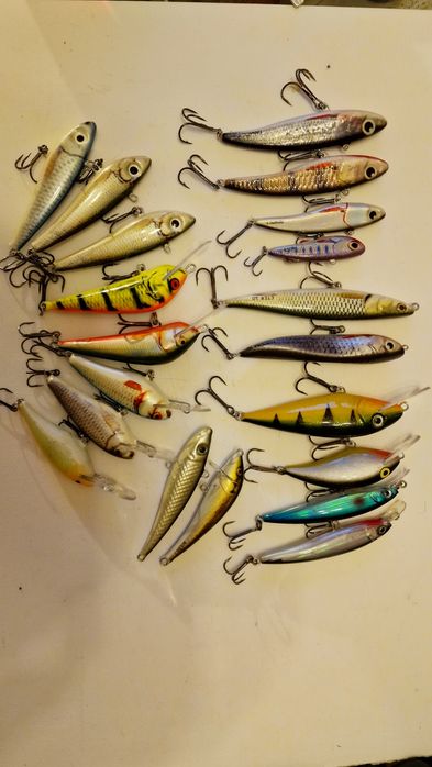 Zestaw 20 woblerów.  Hunter, Rapala, Siek i inne
