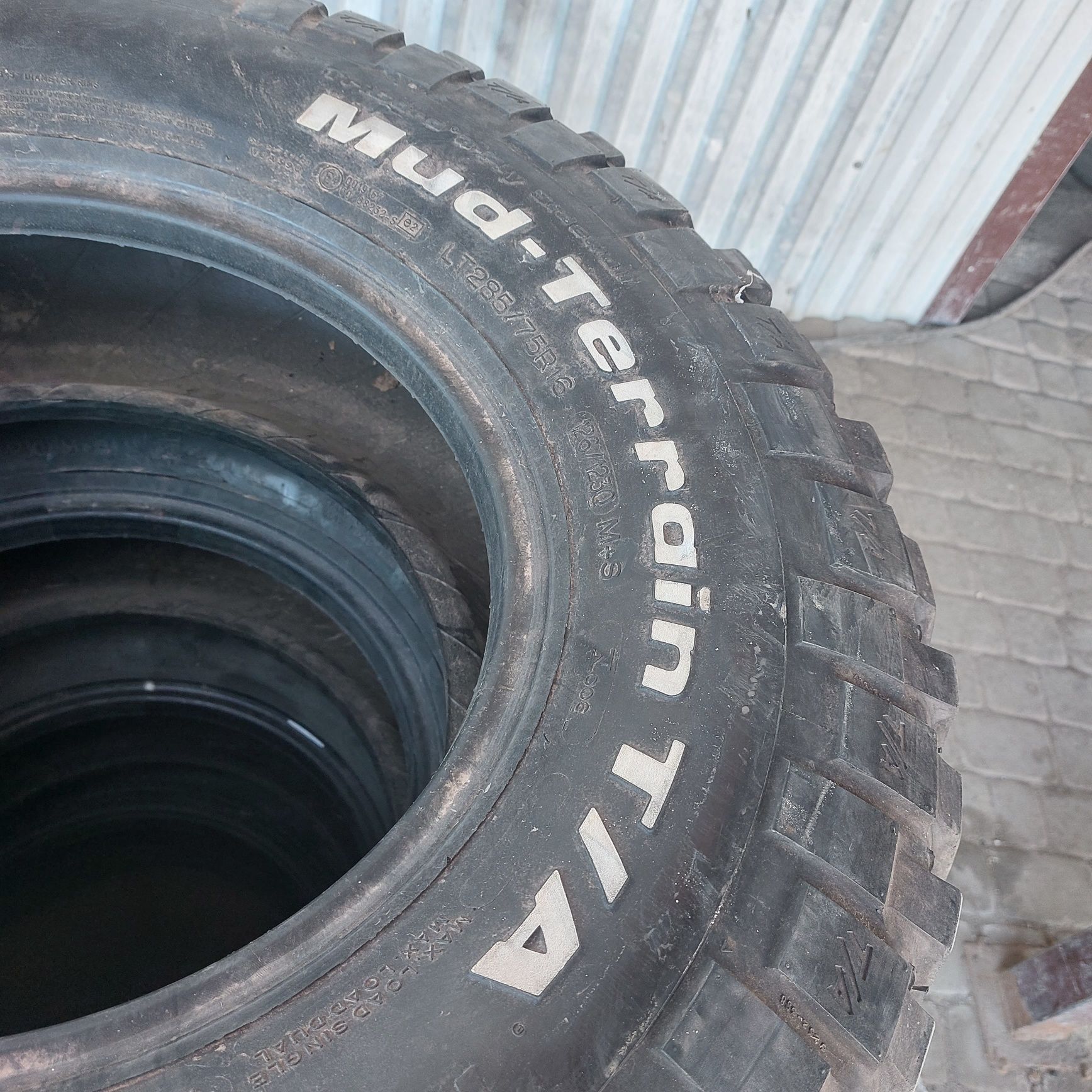Колеса 285 75 16 BFgoodrich шини 33 11.5 резина  болотна грязева 35