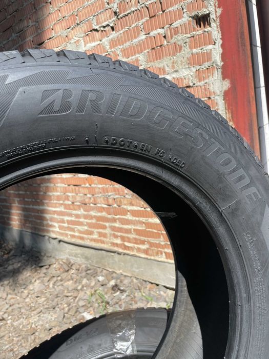 225/65 R17 BRIDGESTONE BLIZZAK DM-V2(8-9мм 95%)  205 205 235 45 50 60