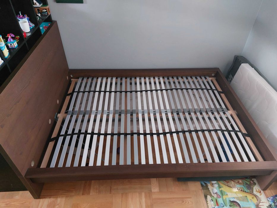 Łóżko Ikea Malm 140x200 z ożebrowaniem