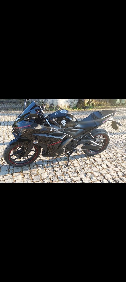 Yamaha yzf R3 2018