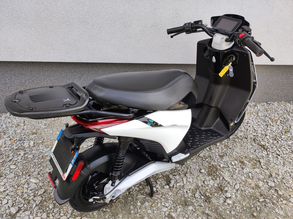 Piaggio one active 2022r pełny elektryk