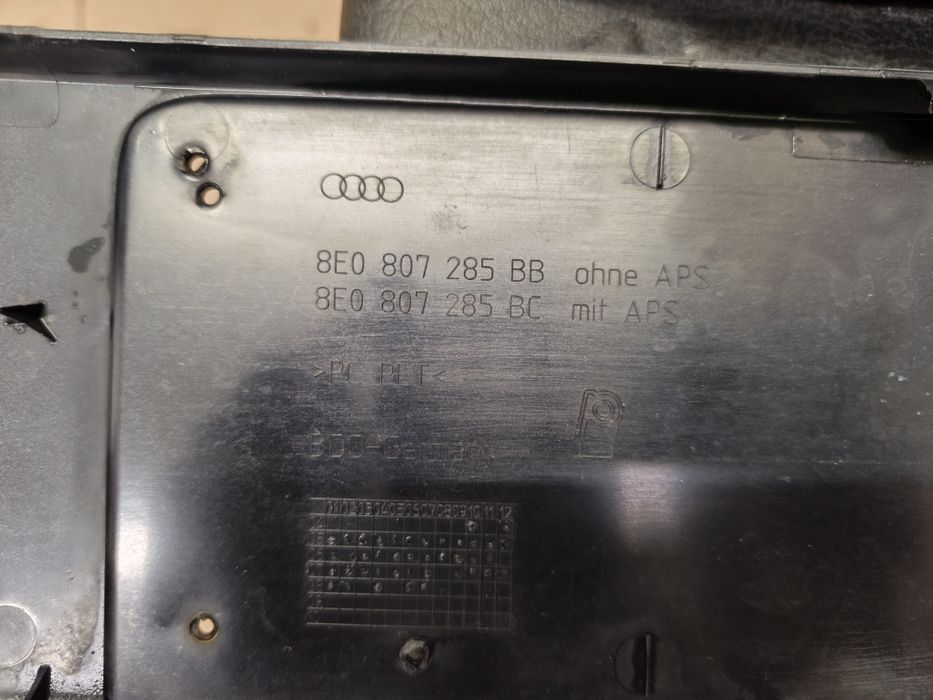 Blenda ramka tablicy rejestracyjnej audi a4 S4 RS4  b7 S-Line