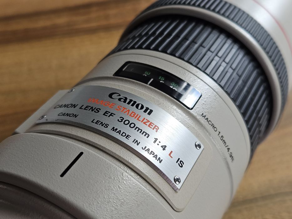 Легендарний Canon EF 300mm 4.0 L IS (ЯК НОВИЙ)