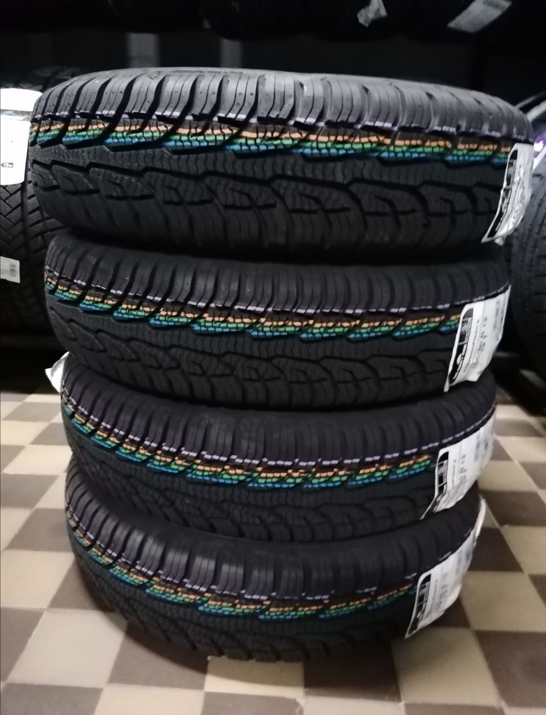 4x 205/60R16 Uniroyal AllseasonExpert 2 96H XL  nowe opony całoroczne