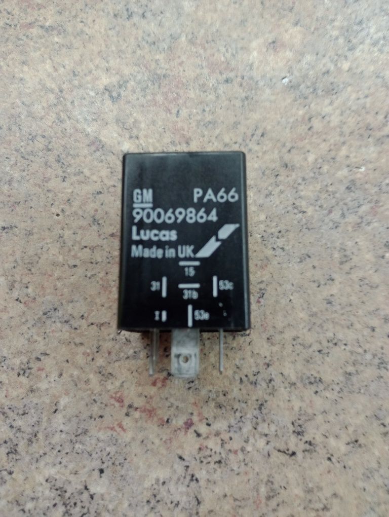 Реле GM PA66 90069864 Lucas