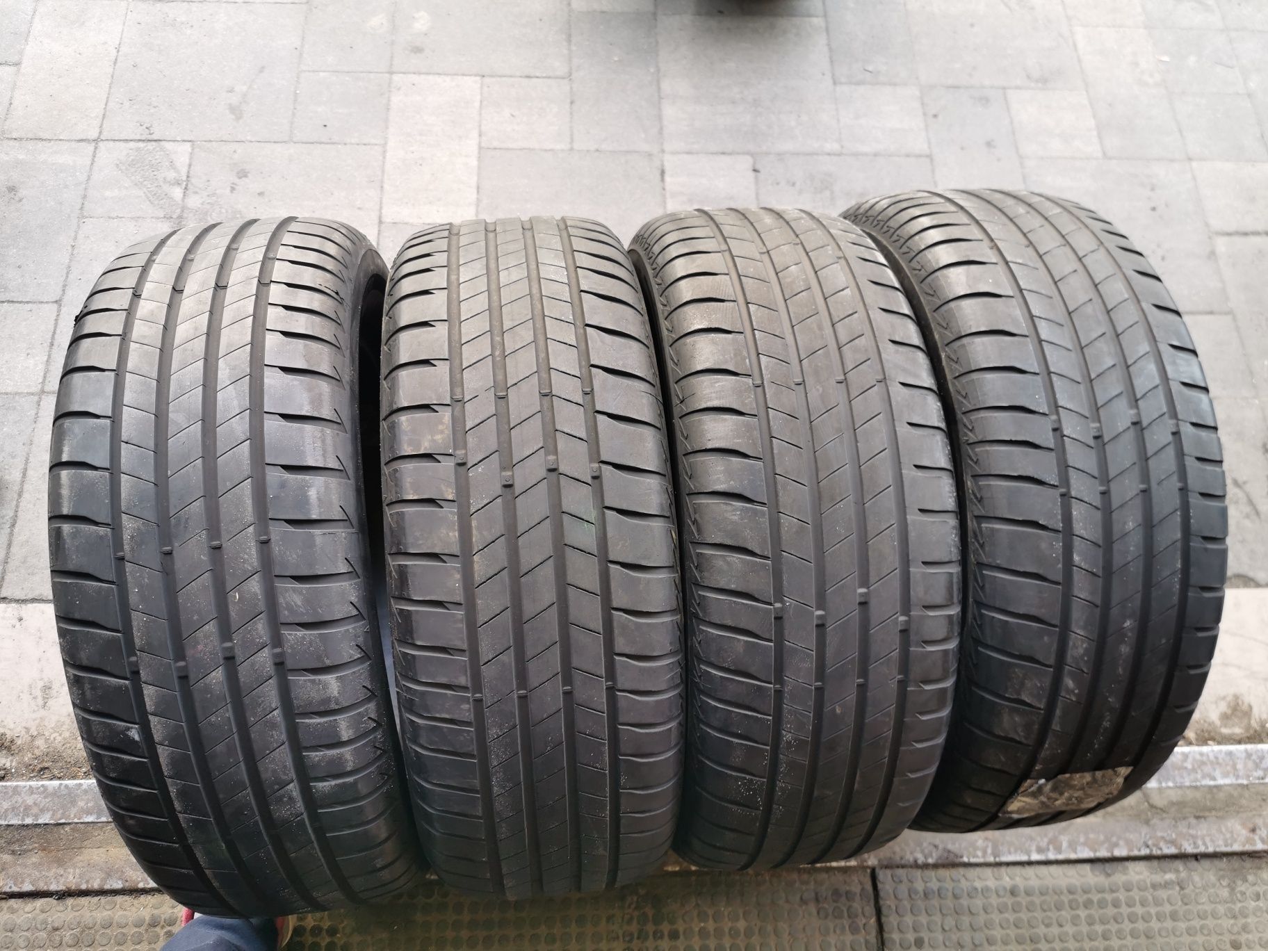 Летняя резина 215/60 R16 Bridgestone Turanza