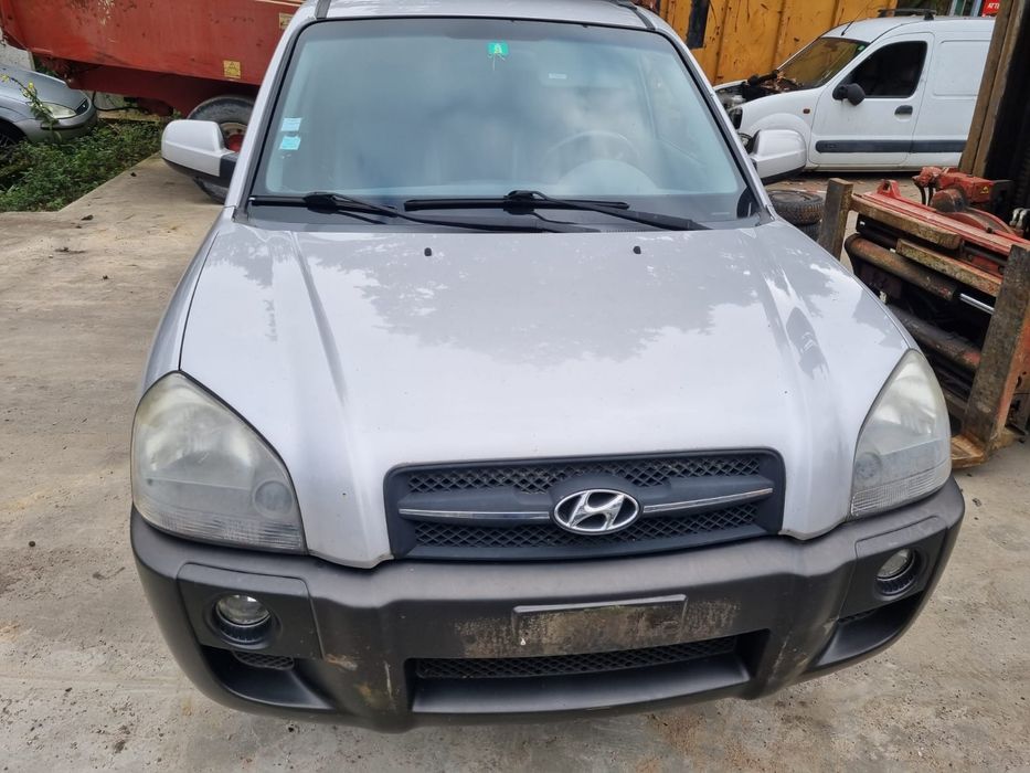 Hyundai Tucson  Maska zderzak Czesci