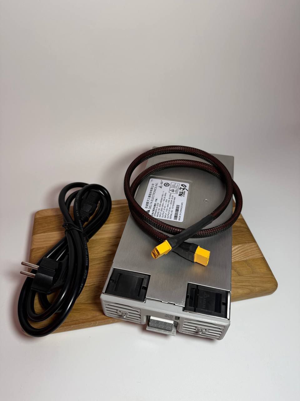 Регульований CC-CV зарядний пристрій Delta 4856 (3kw) 72v 60v