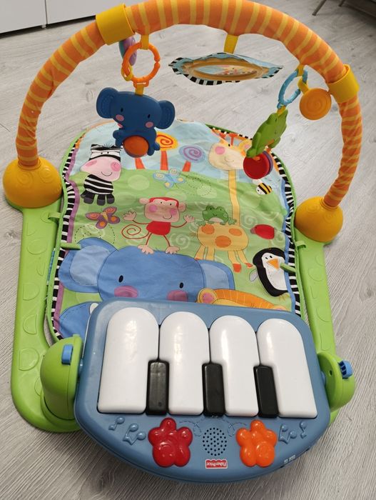 Розвиваючий музичний килимок fisher price