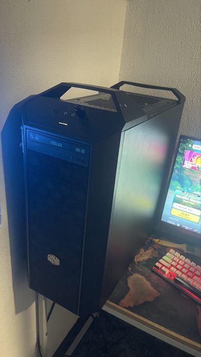 PC GAMER | Intel core i7 6700k | GTX 980 TI | 256Gb SDD | 4TB HDD