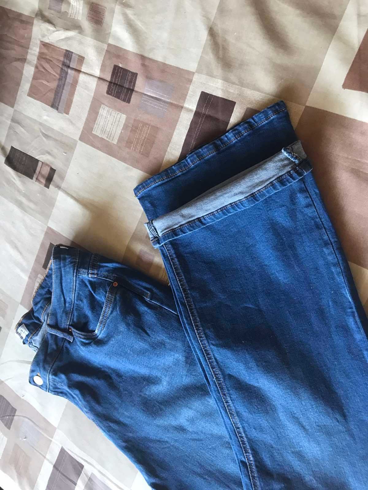 Женские джинсы размер 54-56.