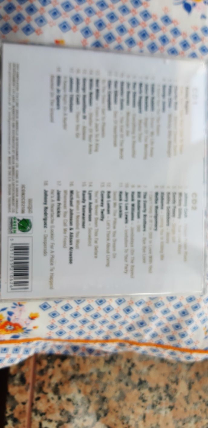 Dois CDS como novos, vários artistas