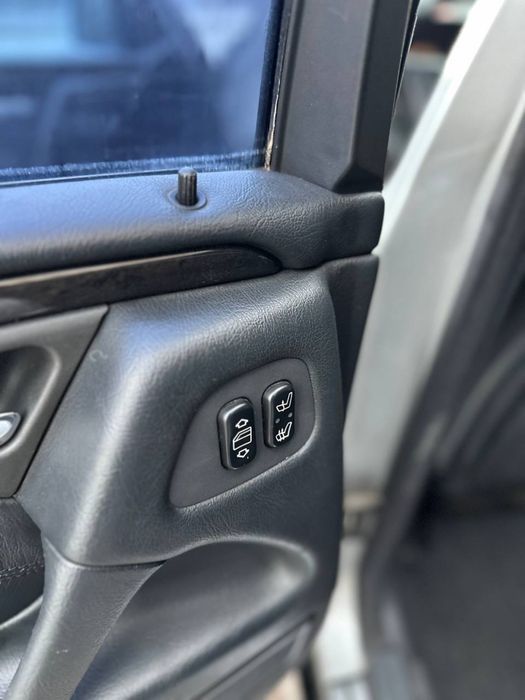 Mercedes e210 3.2 бензин автомат