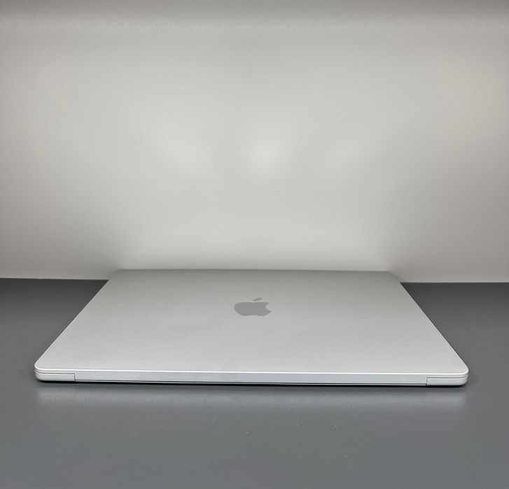 Macbook Air 15” 2024 (2025 випуск) (M3 /24gb/1000 ssd) НОВИЙ TR96684SV