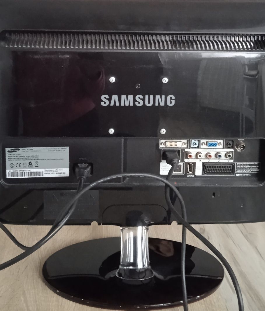 Telewizor/monitor Samsung 23 cale