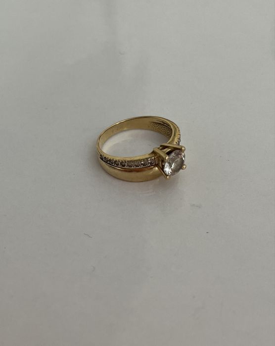 Кільце каблучка лимонне золото 585 розмір 17