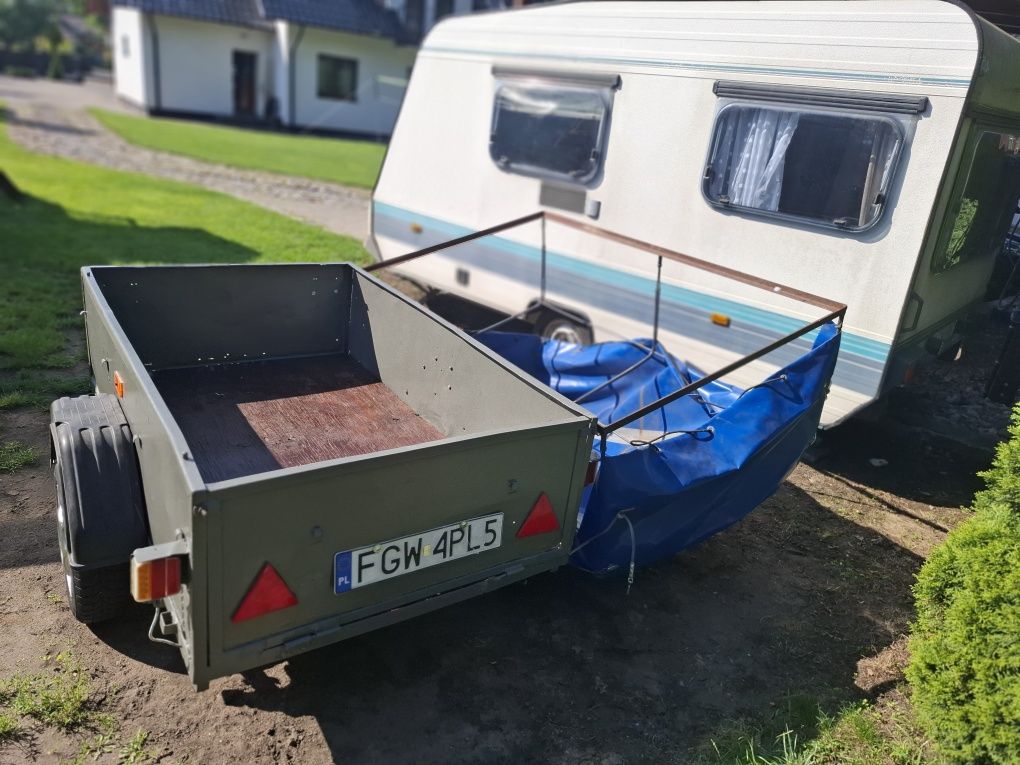 Przyczepa przyczepka samochodowa