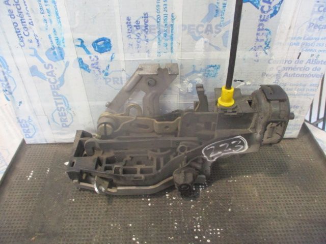 Fecho A1687300835 MERCEDES W168 CLASS A 1999 TD VACUO