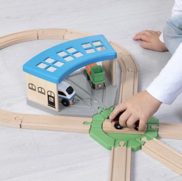 Ангар деревʼяна залізна дорога IKEA LILLABO