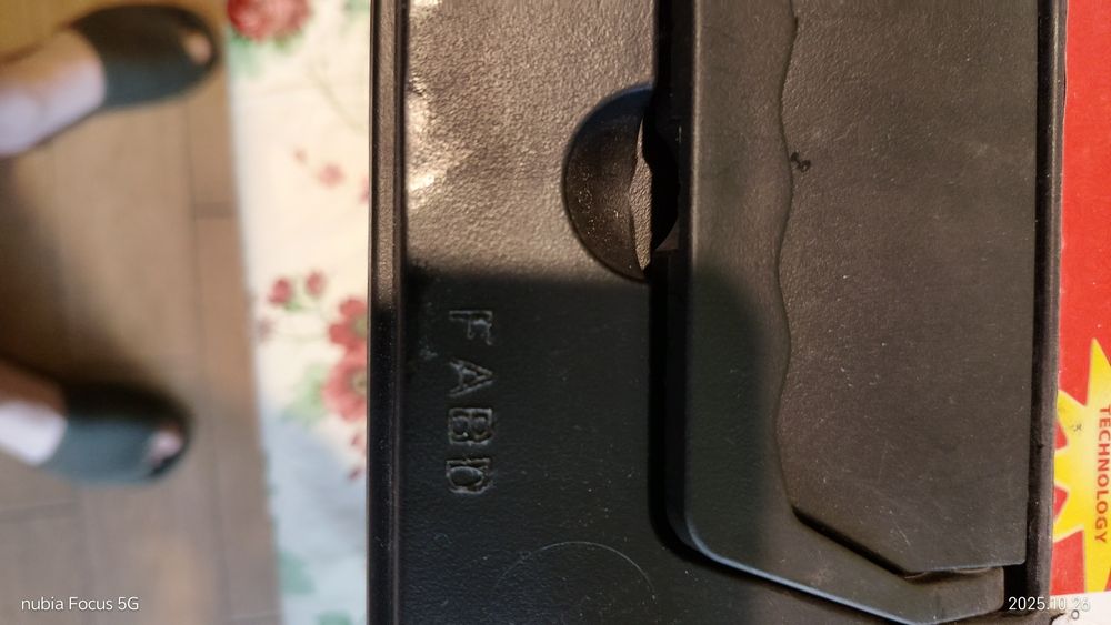 Автомобільний акумулятор  60 Ah