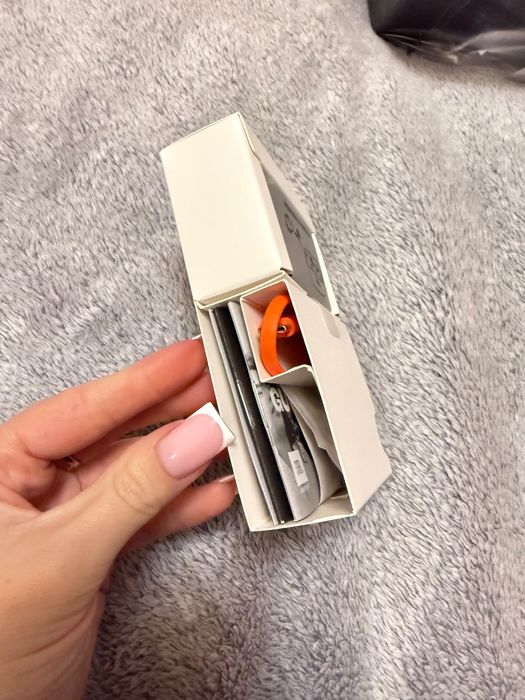 Продам наушники JBL wave buds