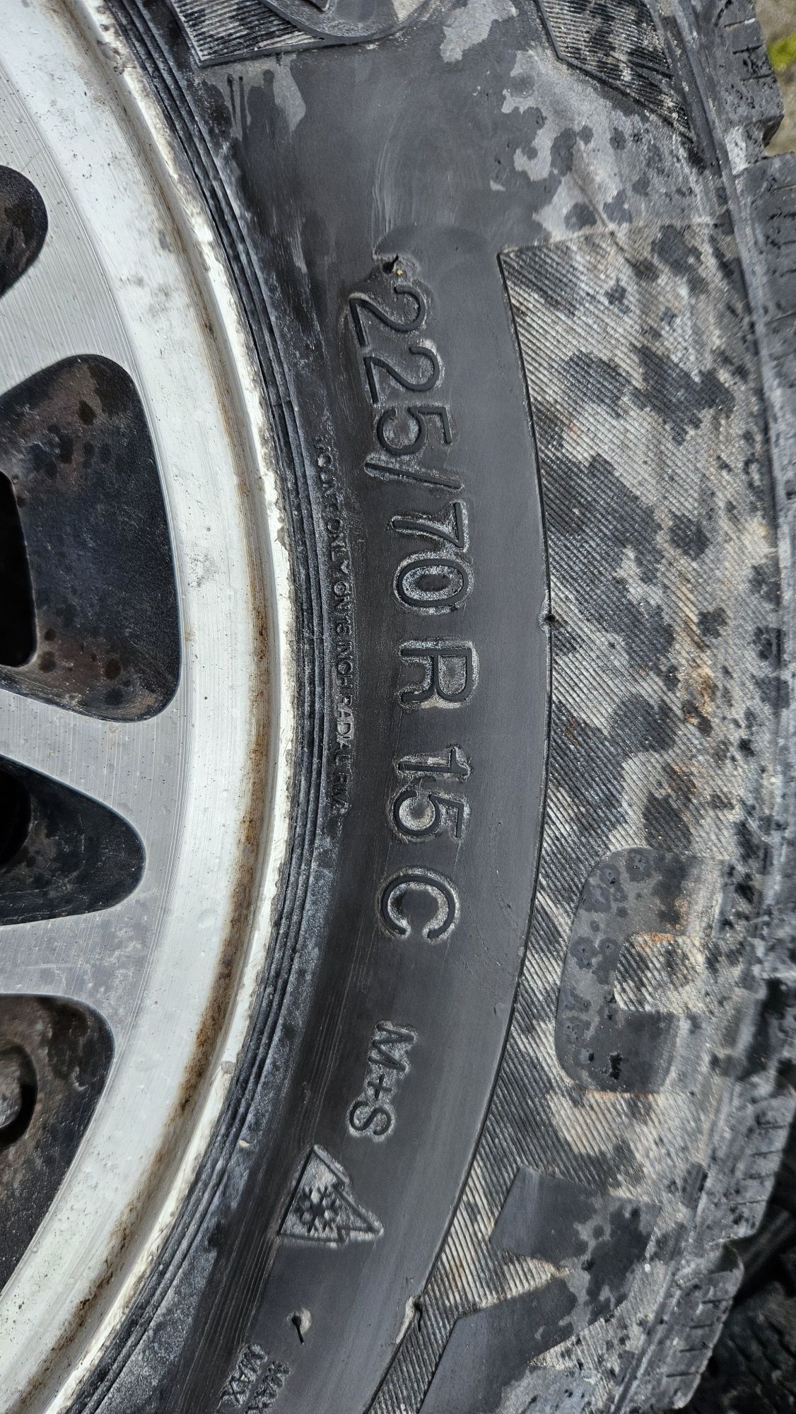 Koła, alufelgi jeep 15" 225/70R15 opony zimowe 114.3x5