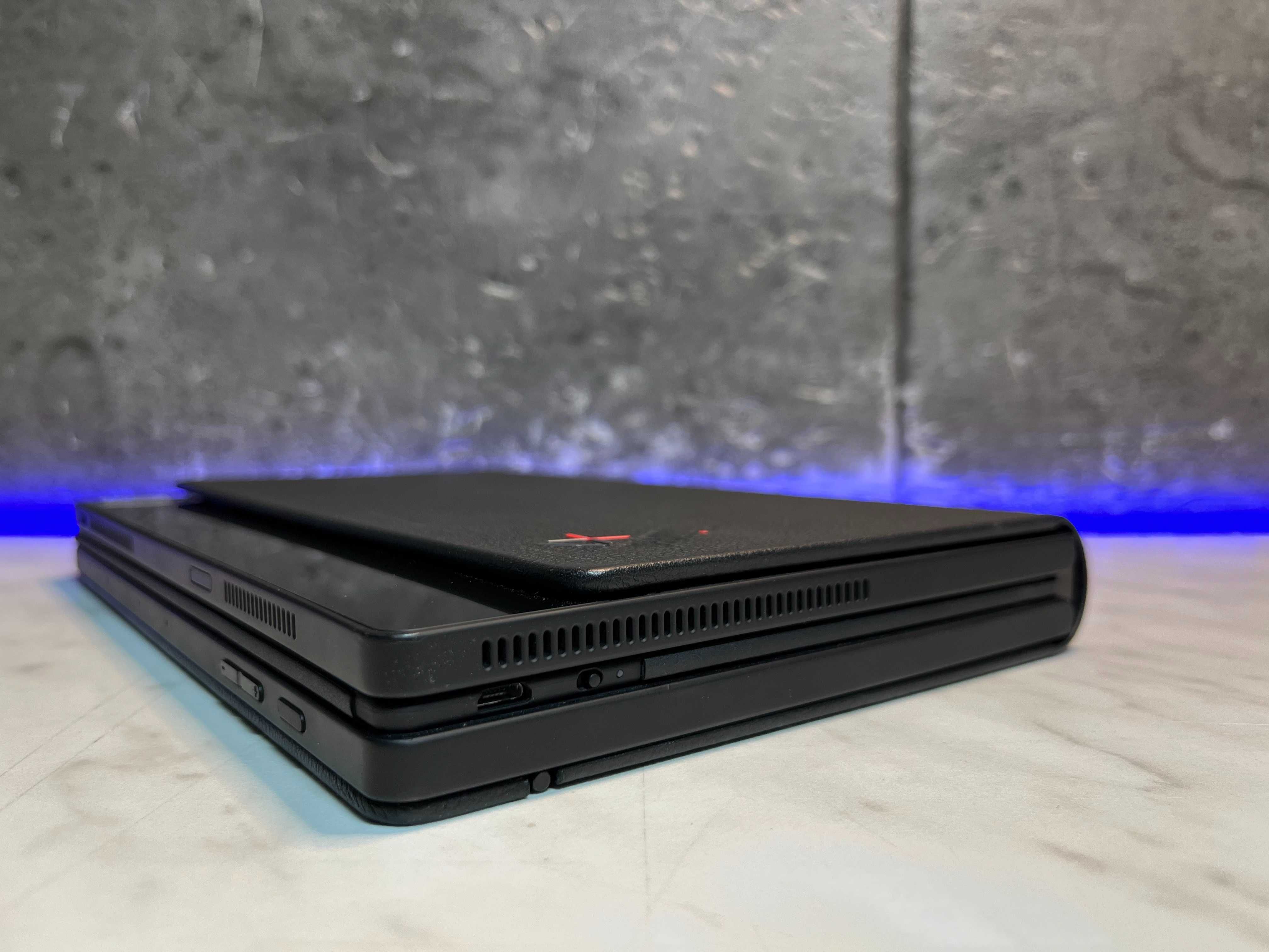 Lenovo Thinkpad X1 Fold 13,3 " Intel Core i5 8 GB / 256 GB czarny